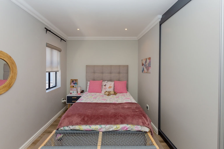 4 Bedroom Property for Sale in Calypso Beach Western Cape